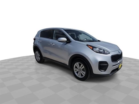Used 2019 Kia Sportage LX FWD image 2