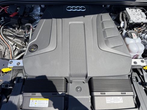New 2026 Audi Q7 2.0T Premium image 26