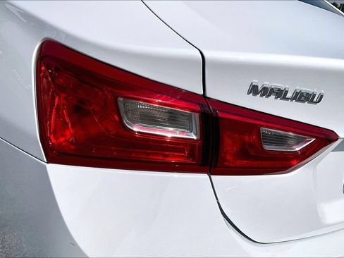 Used 2024 Chevrolet Malibu LT FWD image 28