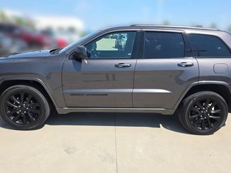 Used 2018 Jeep Grand Cherokee Altitude AWD/4WD video 2