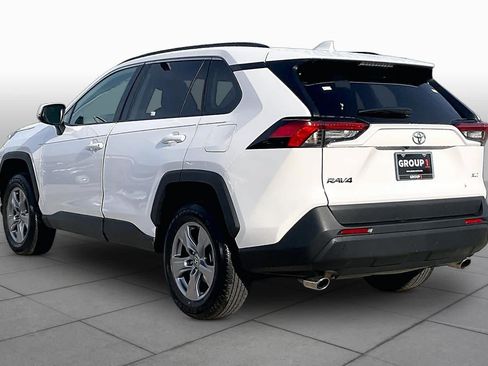 Used 2025 Toyota RAV4 XLE FWD image 12