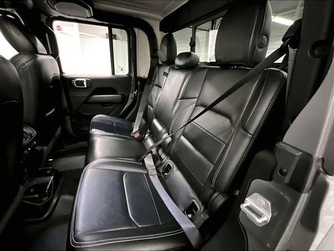 Used 2021 Jeep Gladiator Overland w/ Popular Equipment Package image 25