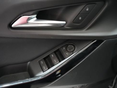 New 2026 Chevrolet Equinox LT w/ Convenience Package II image 11