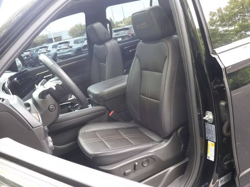 Used 2025 Chevrolet Tahoe High Country w/ Sun And Tow Package AWD/4WD image 34
