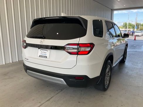Certified 2024 Honda Pilot EX-L image 23