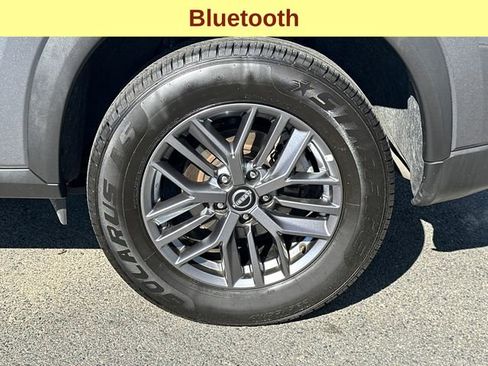 Used 2024 Nissan Rogue S image 9