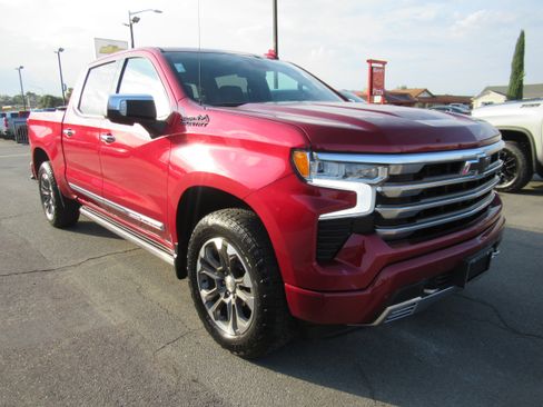 Used 2022 Chevrolet Silverado 1500 High Country w/ LPO, Dark Essentials Package image 4