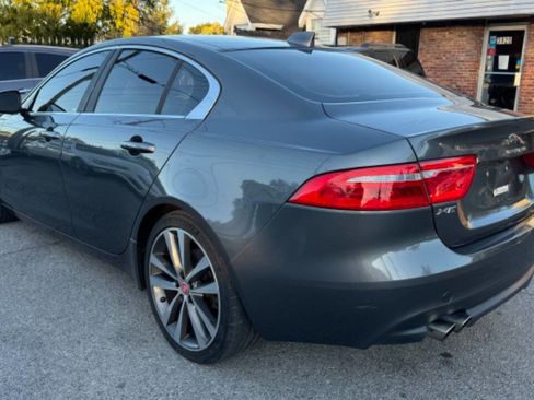 Used 2017 Jaguar XE Prestige image 9