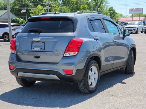 Used 2019 Chevrolet Trax LT w/ LT Convenience Package FWD image 7