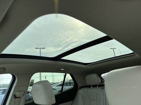 Certified 2023 Buick Envision Avenir image 18
