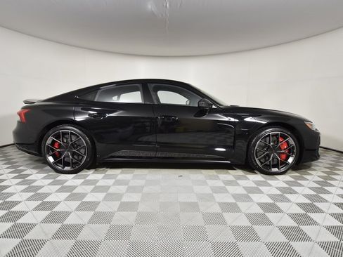 New 2025 Audi RS e-tron GT performance image 8
