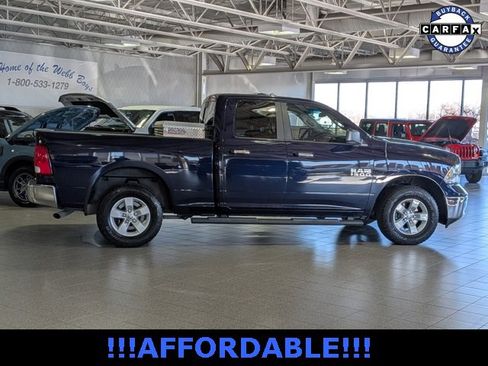 Used 2018 RAM 1500 Classic SLT image 9