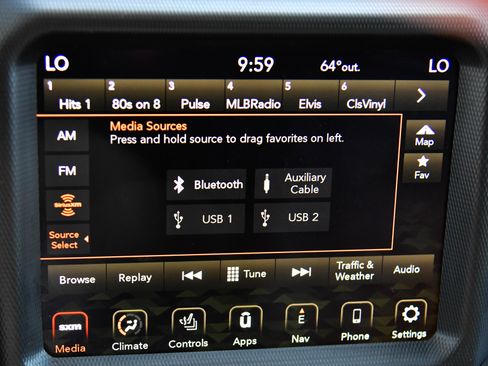 Used 2023 Jeep Wrangler Unlimited Sahara w/ Cold Weather Group AWD/4WD image 28
