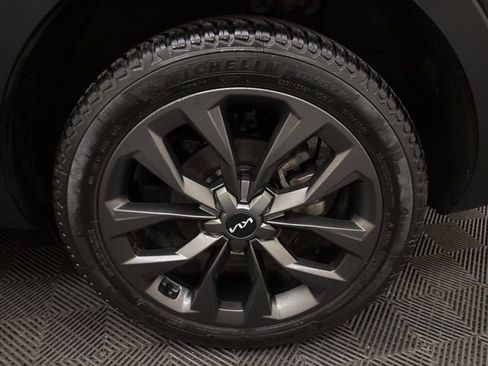 Certified 2022 Kia Sorento X-Line EX image 28