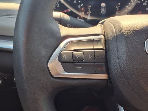 Used 2025 Jeep Compass Limited AWD/4WD image 15