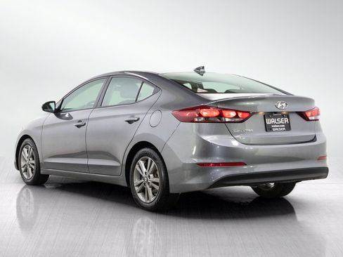 Used 2018 Hyundai Elantra SEL w/ Cargo Package FWD image 3