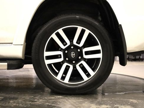 Used 2022 Toyota 4Runner Limited image 38