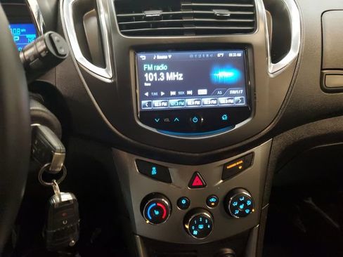 Used 2016 Chevrolet Trax LTZ AWD/4WD image 19