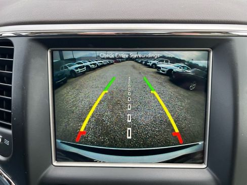 Used 2018 Jeep Grand Cherokee Overland image 29