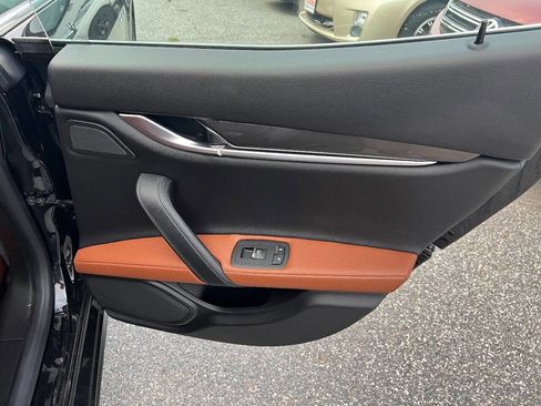 Used 2019 Maserati Ghibli image 16
