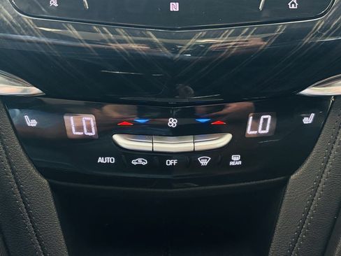 Used 2021 Cadillac XT6 Premium Luxury AWD/4WD image 59