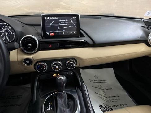 Used 2016 MAZDA MX-5 Miata Grand Touring image 19