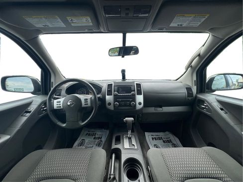 Used 2018 Nissan Frontier SV RWD image 8