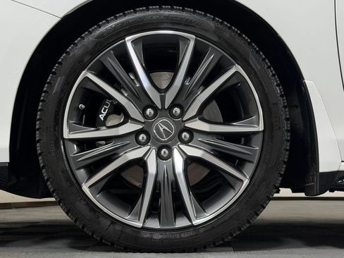 Used 2018 Acura RLX Sport Hybrid w/ Advance Pkg AWD/4WD image 12