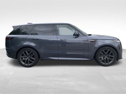 Certified 2025 Land Rover Range Rover Sport Dynamic SE image 4