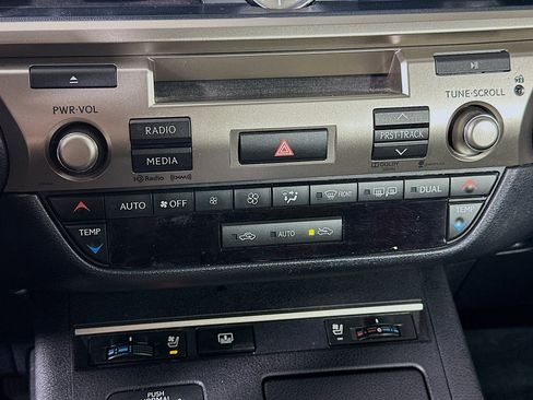 Used 2014 Lexus ES 350 w/ Luxury Package FWD image 24