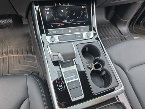 Used 2025 Audi Q7 2.0T Premium w/ Convenience Package AWD/4WD image 28