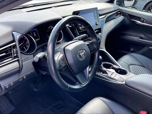 Used 2023 Toyota Camry SE FWD image 15