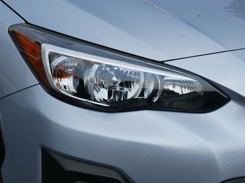 Used 2021 Subaru Crosstrek 2.5i Sport w/ Moonroof Package AWD/4WD image 16