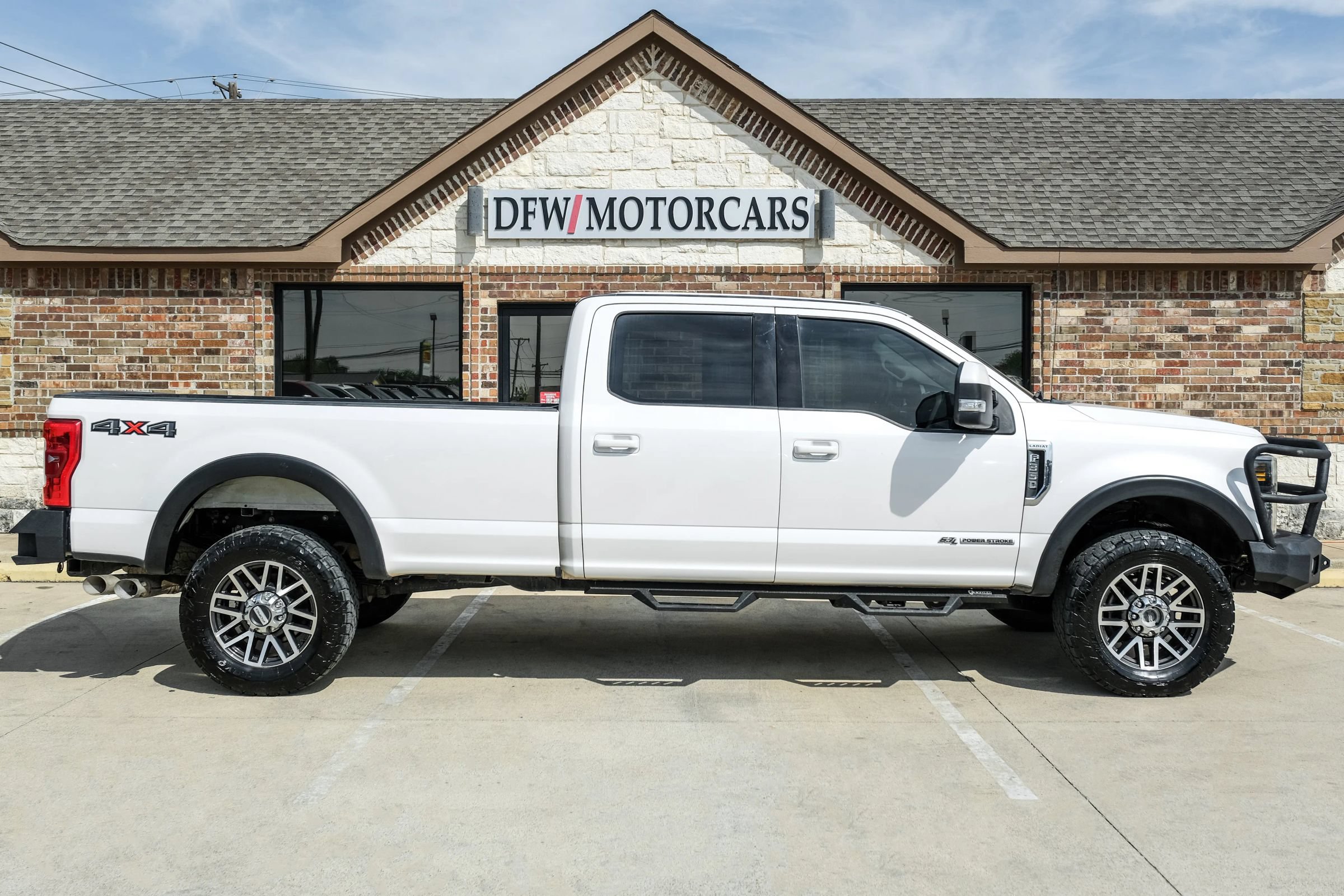 Used 2017 Ford F350 Lariat w/ Lariat Value Package AWD/4WD image 7