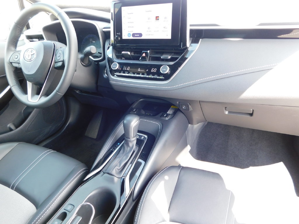 Used 2024 Toyota Corolla XSE FWD image 18