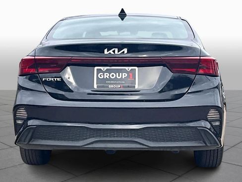 Used 2024 Kia Forte LXS image 5