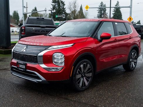 New 2026 Mitsubishi Outlander SE image 3