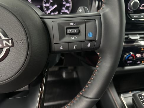 Used 2025 Nissan Pathfinder Rock Creek image 15