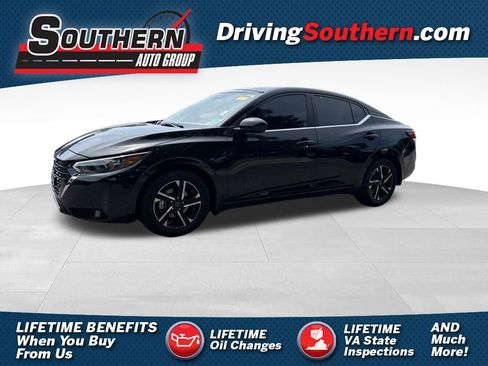 Used 2025 Nissan Sentra SV FWD image 1