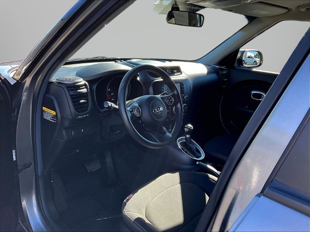 Used 2019 Kia Soul FWD image 19