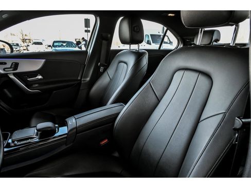 Used 2021 Mercedes-Benz A 220 4MATIC image 12