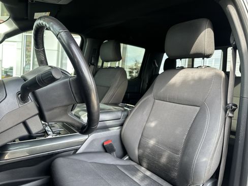 Used 2022 Ford F150 XLT w/ Equipment Group 301A Mid AWD/4WD image 9