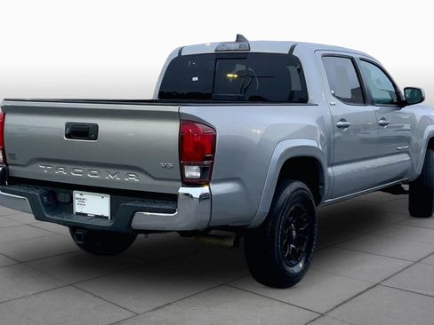 Used 2019 Toyota Tacoma SR5 RWD image 12
