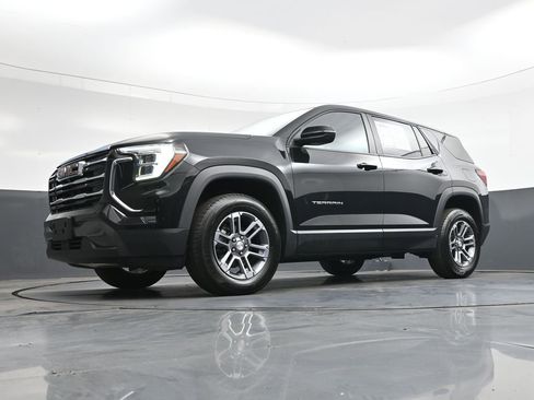 Used 2025 GMC Terrain Elevation AWD/4WD image 43