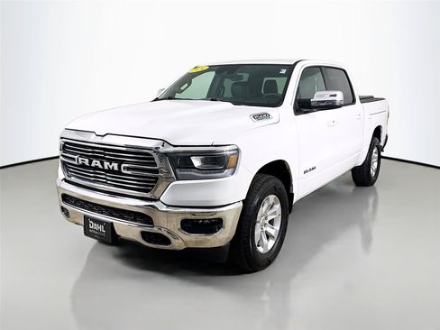 Used 2024 RAM 1500 Laramie AWD/4WD image 4