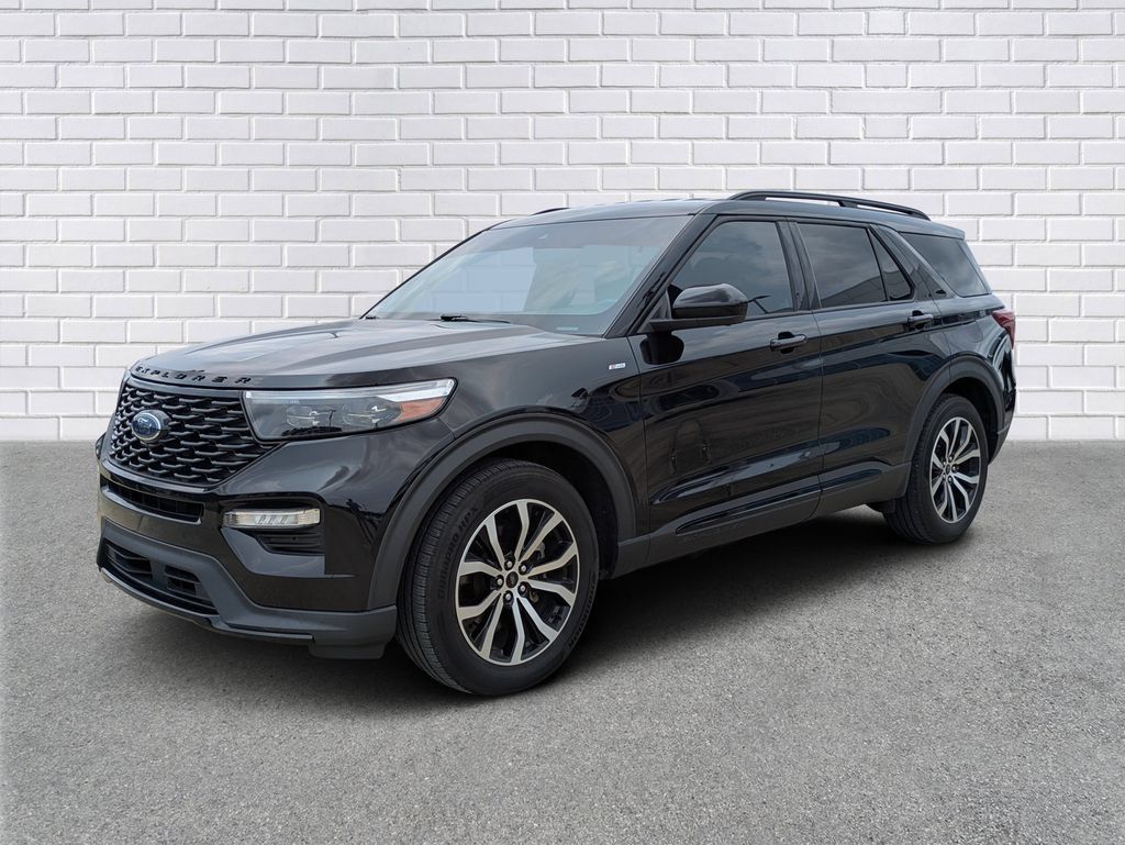 Used 2022 Ford Explorer ST-Line RWD image 1