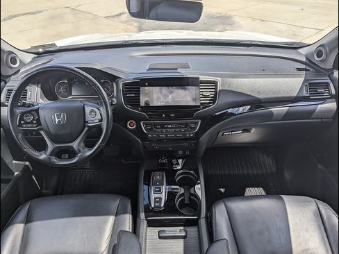 Used 2022 Honda Pilot Touring image 24