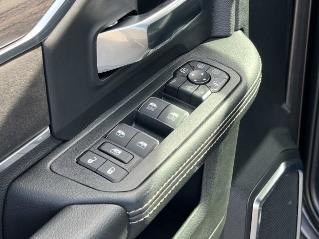 New 2027 RAM 2500 Laramie AWD/4WD image 25
