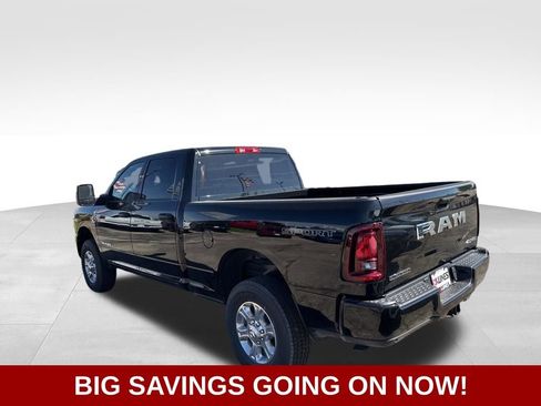 New 2026 RAM 2500 Big Horn AWD/4WD image 7
