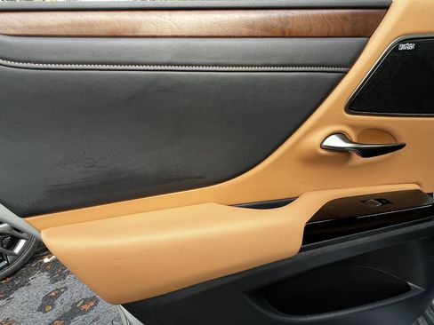 Certified 2023 Lexus ES 350 w/ Premium Package image 31